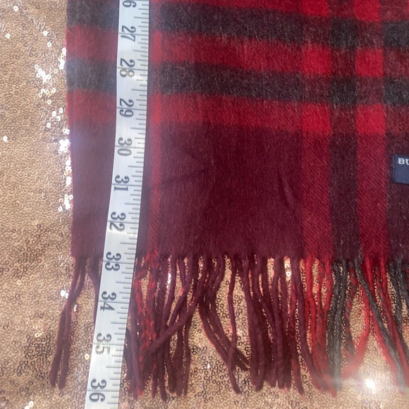 Authentic Burberry Cashmere Scarf - Picture 5 of 9